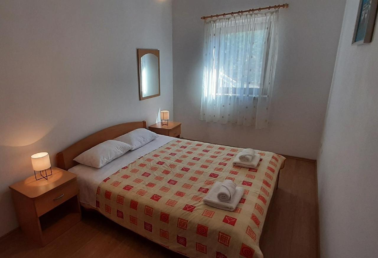 Apartment Classic Zrnovo Экстерьер фото